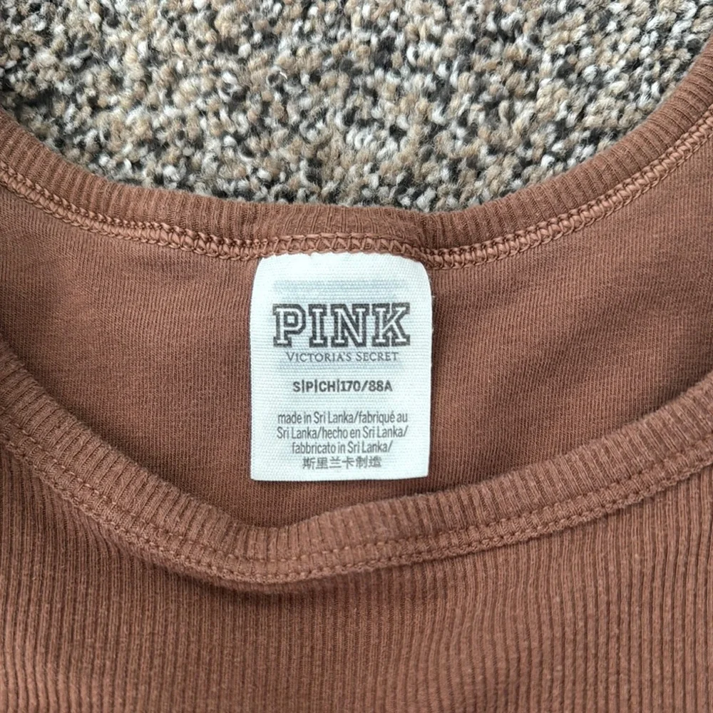 PINK Victoria's Secret Ribbed Crop Top Bundle - Picture 2 of 4
